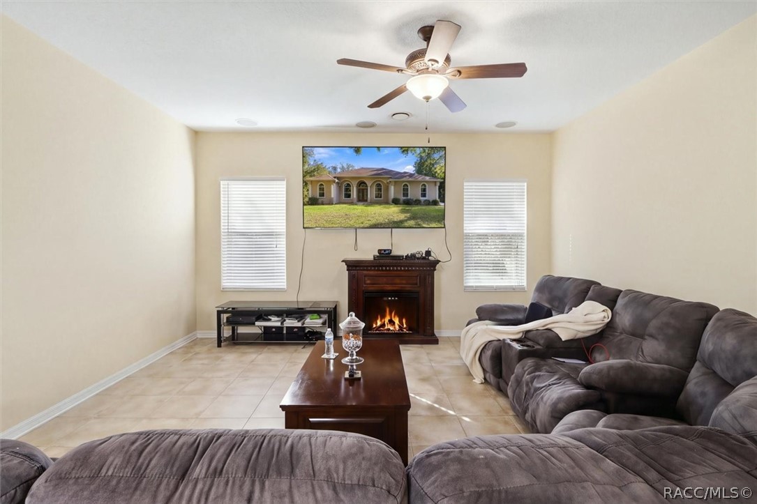 12710 Baltic Ivy Street, Crystal River, FL 34428