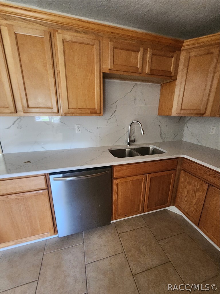 7421 W 7 Rivers Drive, Crystal River, FL 34429