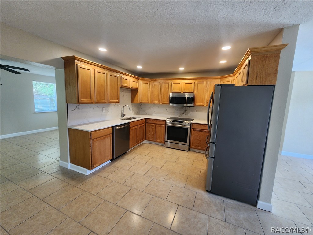 7421 W 7 Rivers Drive, Crystal River, FL 34429
