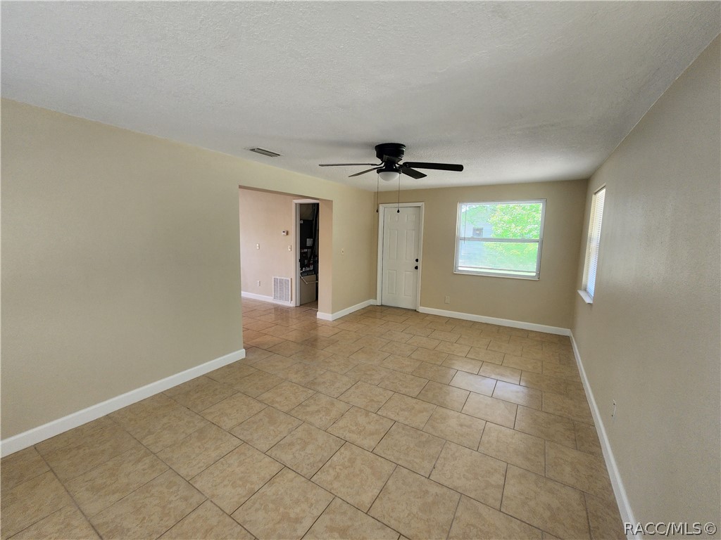 7421 W 7 Rivers Drive, Crystal River, FL 34429