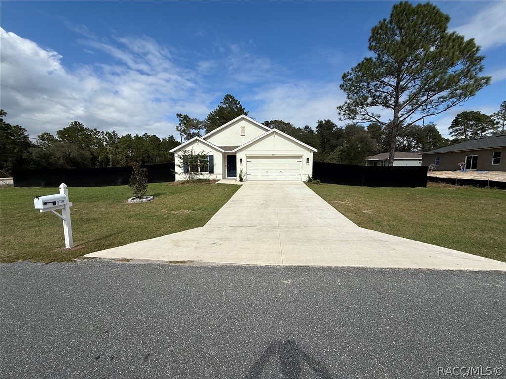 8767 N Paradisea Drive, Citrus Springs, FL 34433