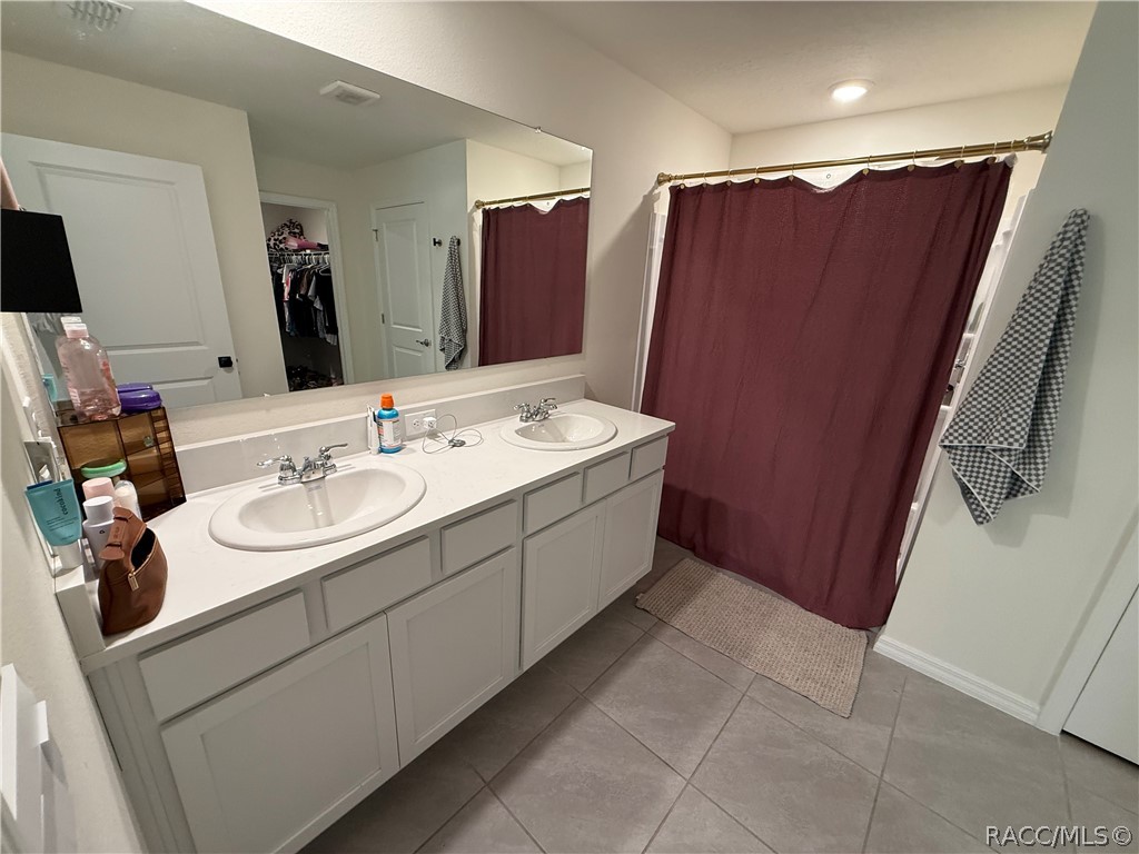 8767 N Paradisea Drive, Citrus Springs, FL 34433