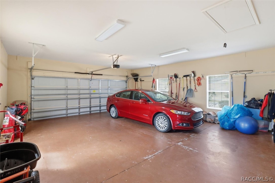 1691 N Dimaggio Path, Hernando, FL 34442