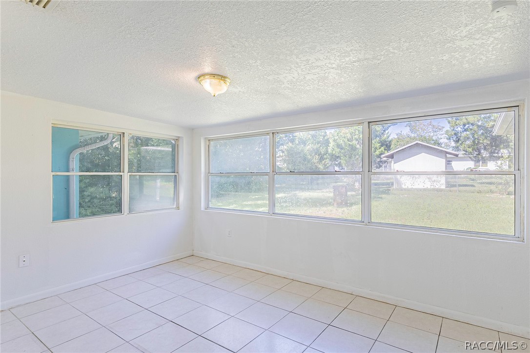 6 S Jefferson Street, Beverly Hills, FL 34465