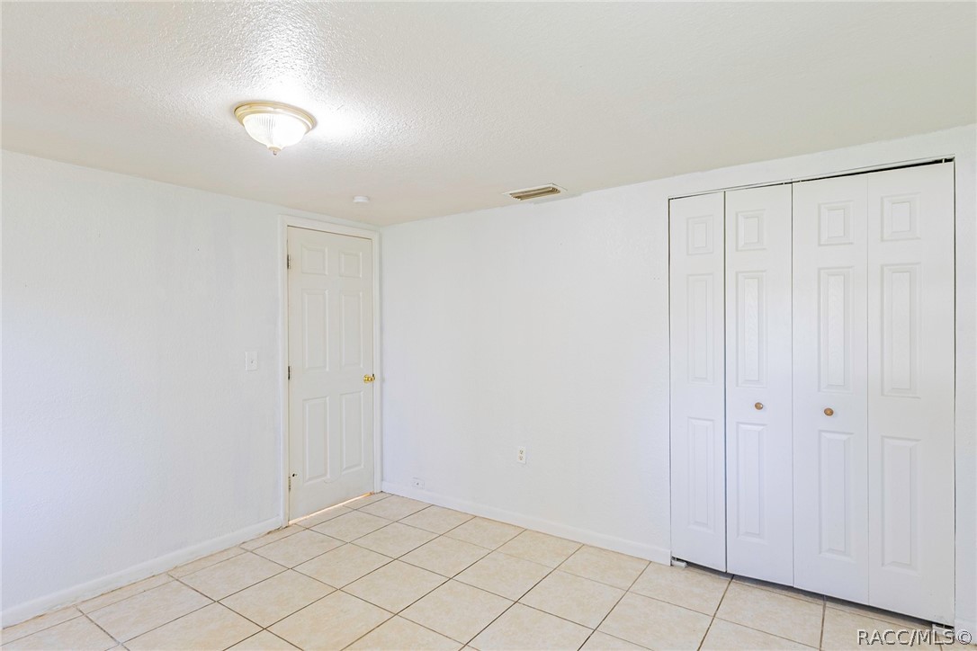 6 S Jefferson Street, Beverly Hills, FL 34465