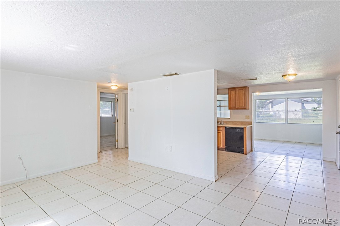 6 S Jefferson Street, Beverly Hills, FL 34465