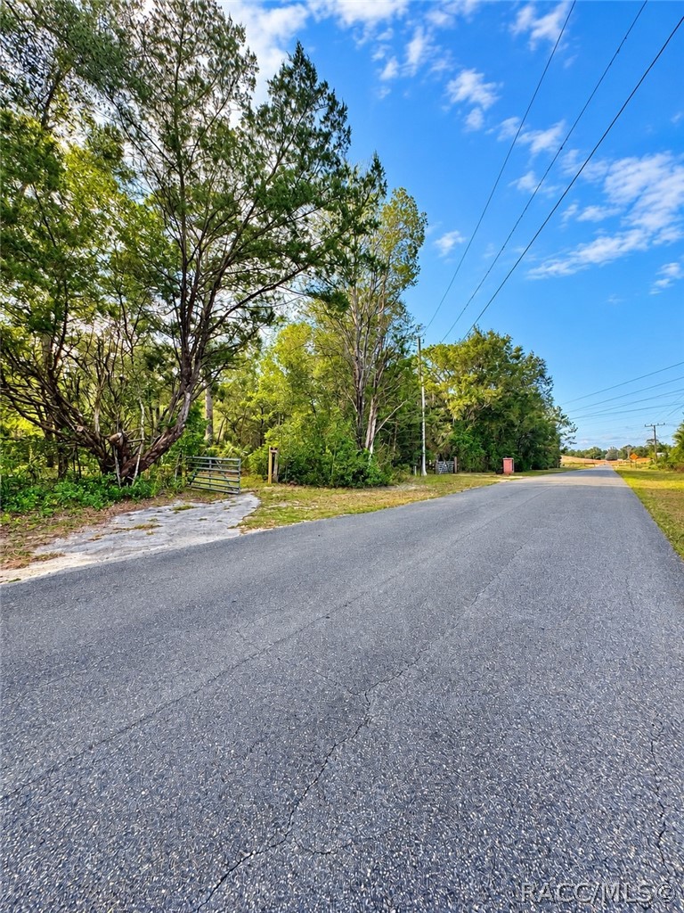 2590 N Donovan Avenue, Crystal River, FL 34428