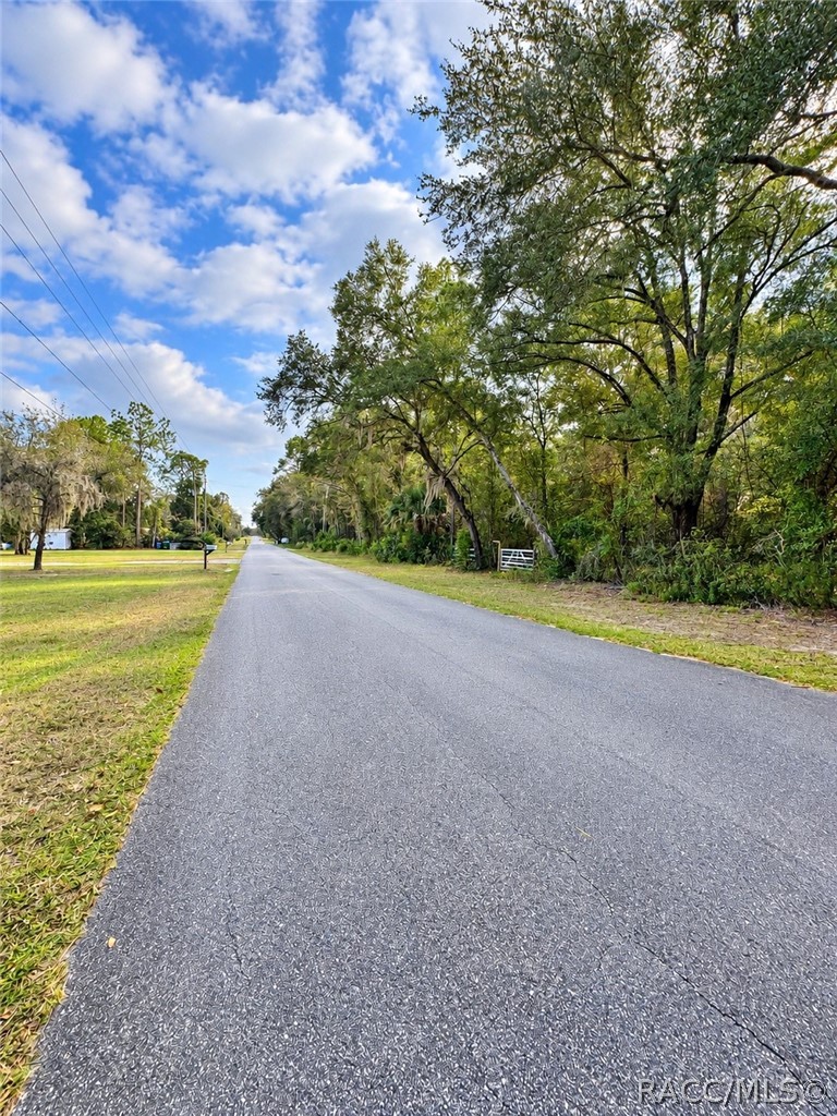 2590 N Donovan Avenue, Crystal River, FL 34428