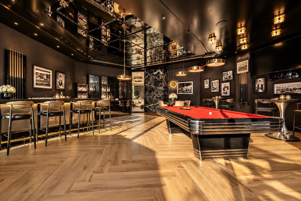 Game Room Daytime from pool area