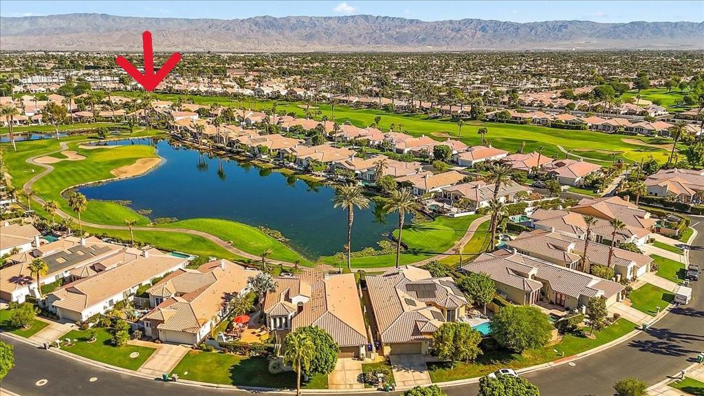 Water golf with arrow