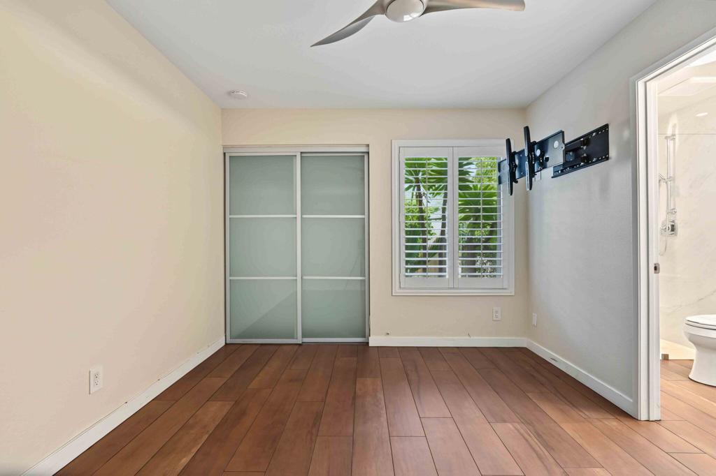 42-web-or-mls-4881 Winner Circle Unit B-