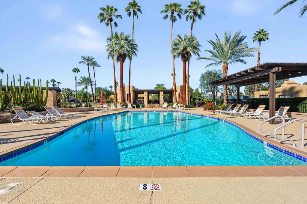 61-web-or-mls-4881 Winner Circle Unit B-