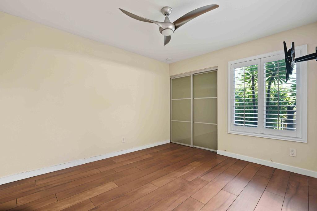 40-web-or-mls-4881 Winner Circle Unit B-
