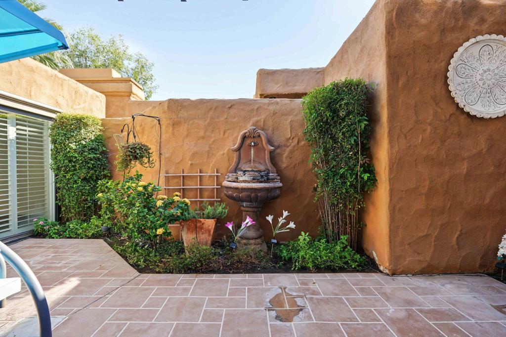 46-web-or-mls-4881 Winner Circle Unit B-