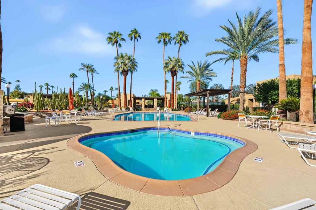 62-web-or-mls-4881 Winner Circle Unit B-