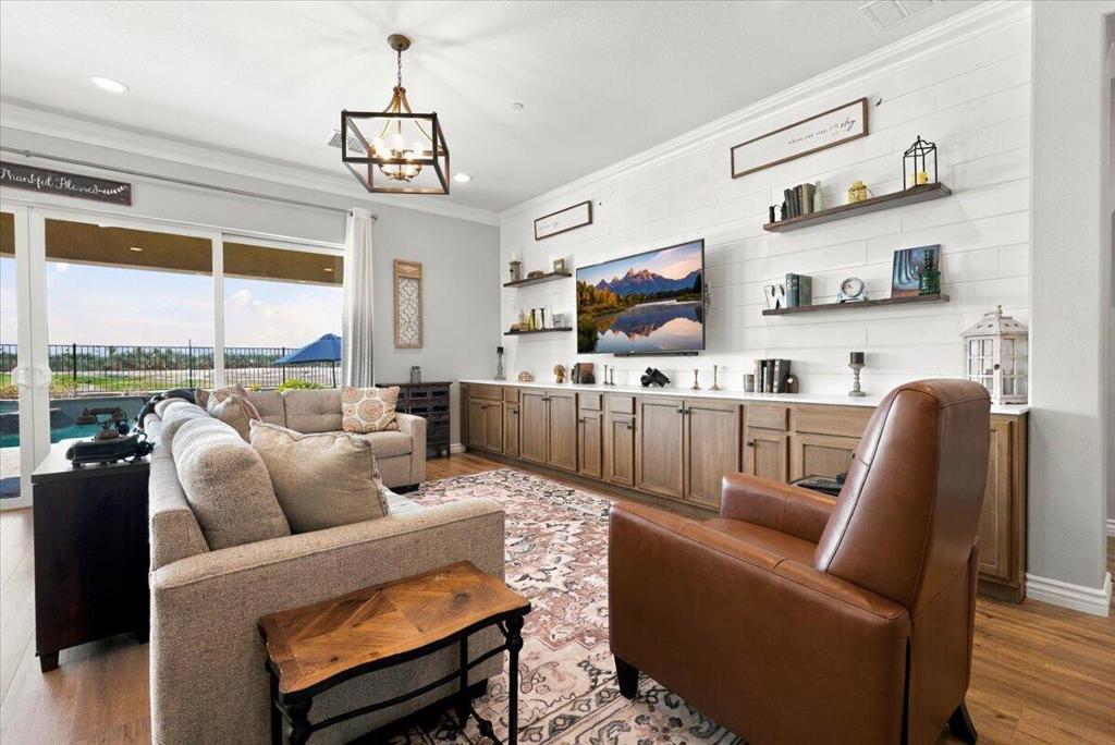 20-Family Room