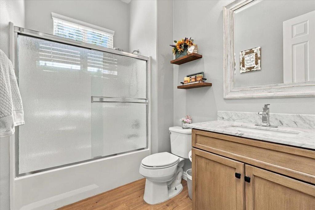 23-Bathroom