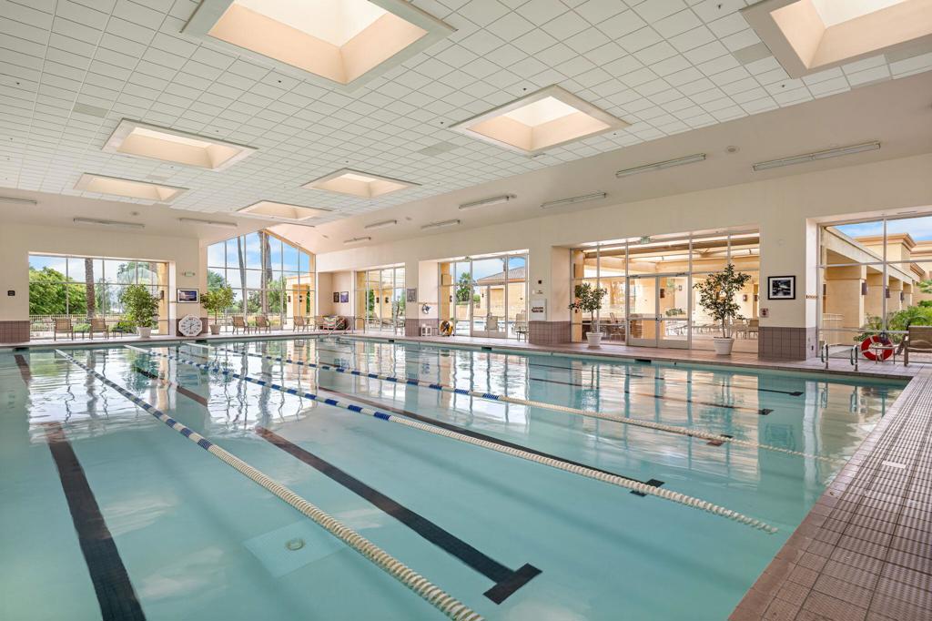 indoorpool