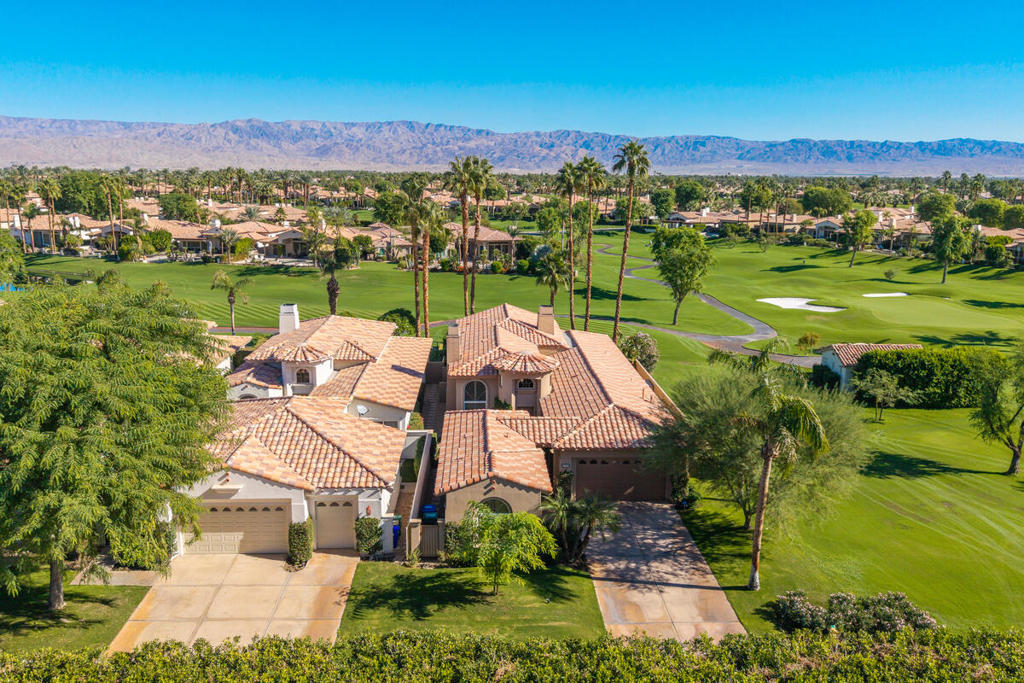 4 49940 Mission Drive West 1