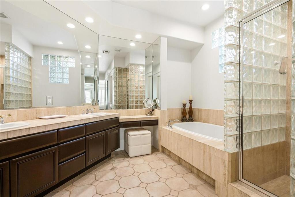 15-78790 Cabrillo Way-4