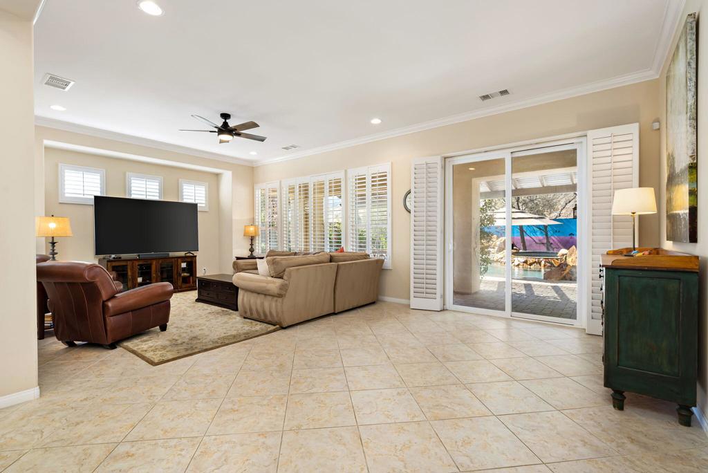 28-web-or-mls-JMJasmine_OPMG_0326_028