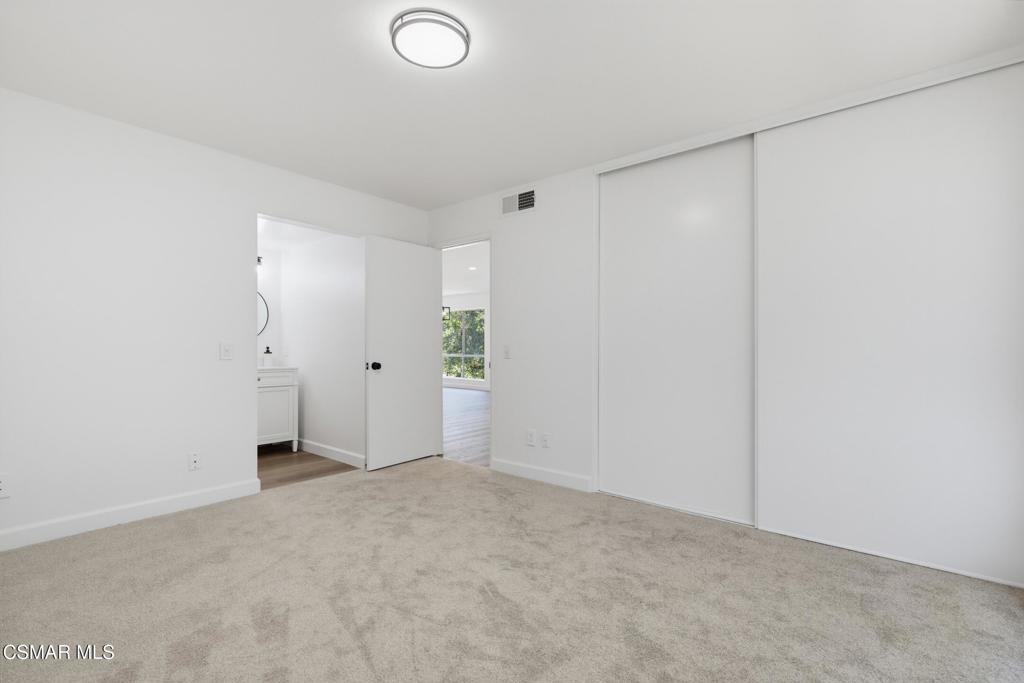 Bedroom 2 to bathroom
