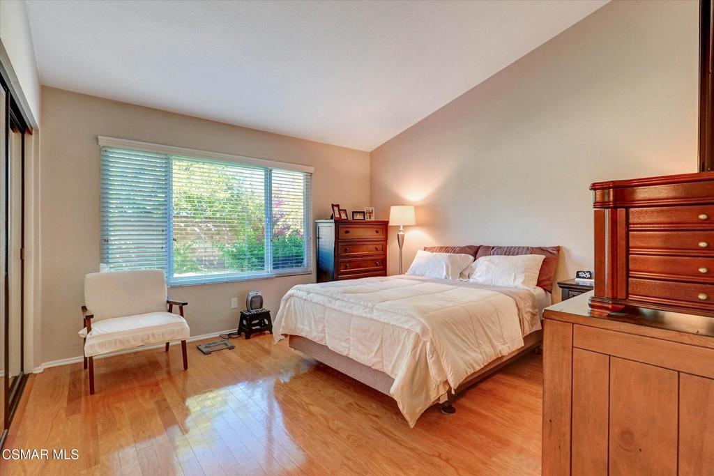 21-3989 Ashbourne Ln-21