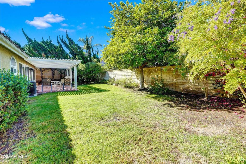 35-3989 Ashbourne Ln-35
