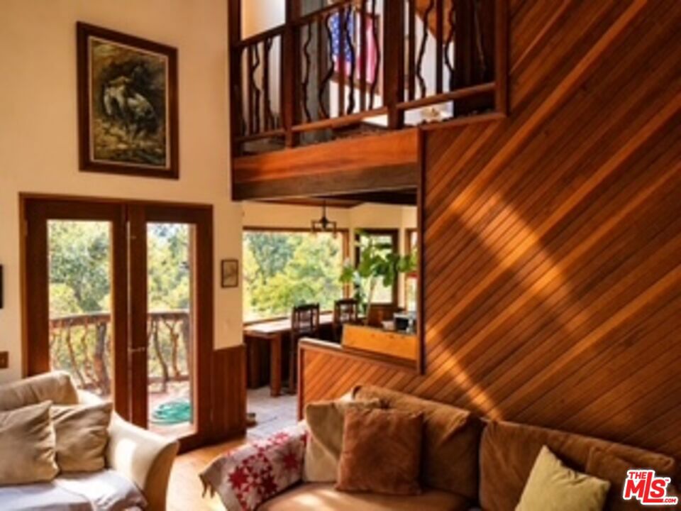 Open concept Living room to Ki