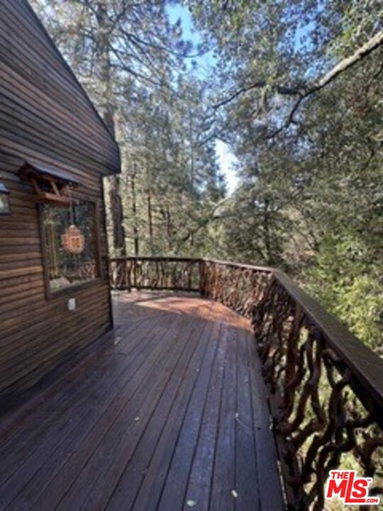 Outdoor mountain living