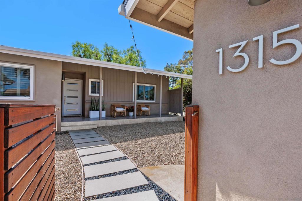 1315 Crestridge Dr., Oceanside, CA 92054