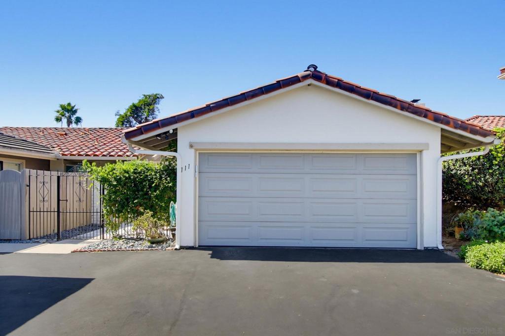 111 Delicias Ct, Solana Beach, CA 92075