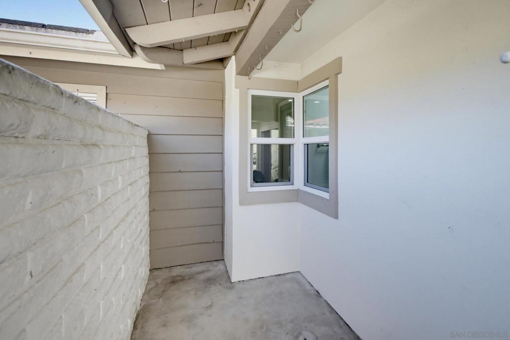 111 Delicias Ct, Solana Beach, CA 92075