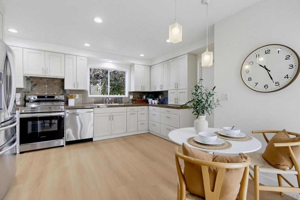 111 Delicias Ct, Solana Beach, CA 92075