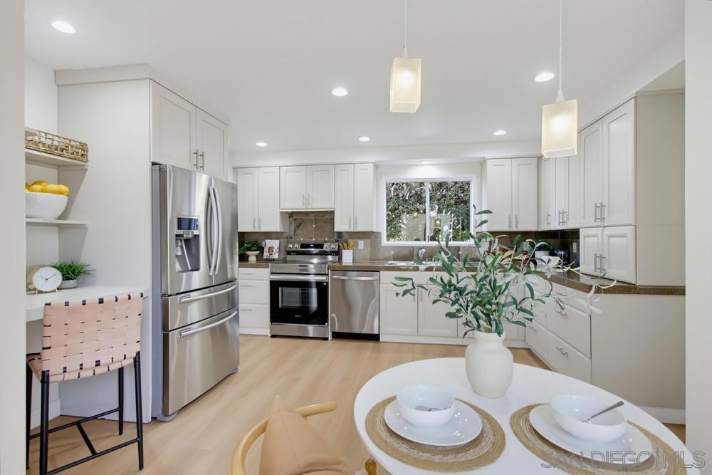 111 Delicias Ct, Solana Beach, CA 92075