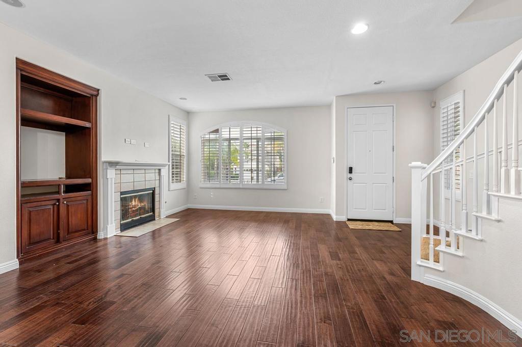 727 San Juan Pl, Chula Vista, CA 91914 727 San Juan Pl, Chula Vista, CA 91914