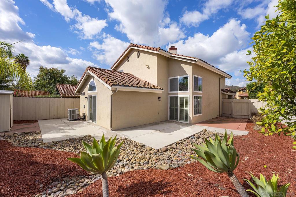 11689 Via Nicole, El Cajon, CA 92019