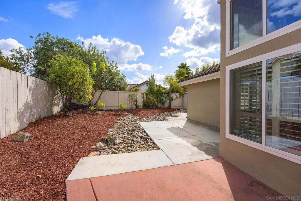 11689 Via Nicole, El Cajon, CA 92019