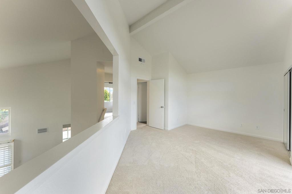 11689 Via Nicole, El Cajon, CA 92019