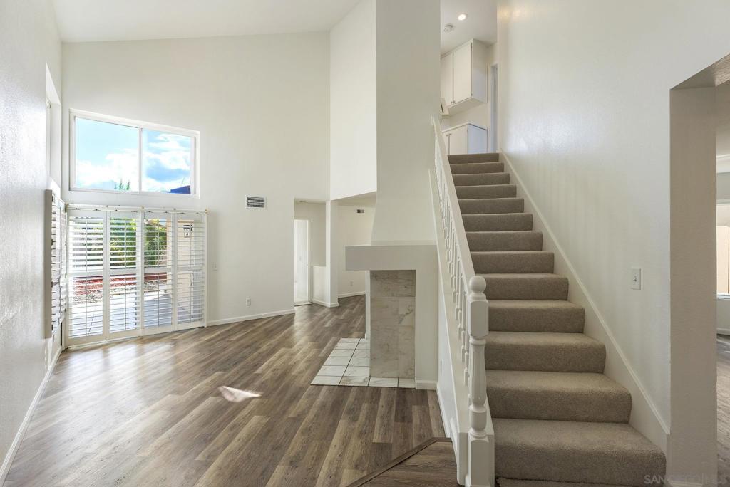 11689 Via Nicole, El Cajon, CA 92019