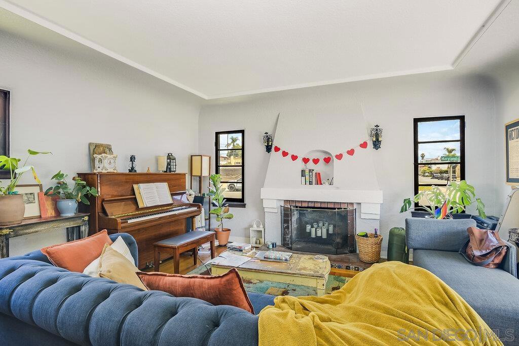 1240 Golden Gate Dr., San Diego, CA 92116