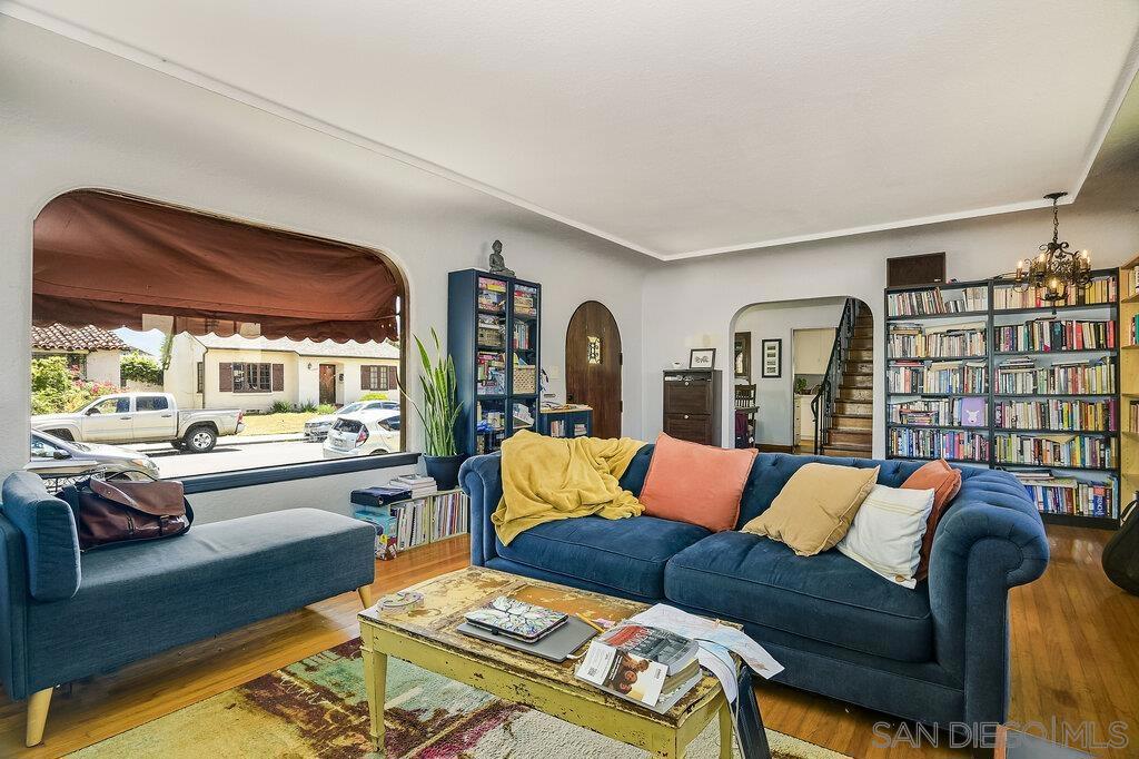 1240 Golden Gate Dr., San Diego, CA 92116
