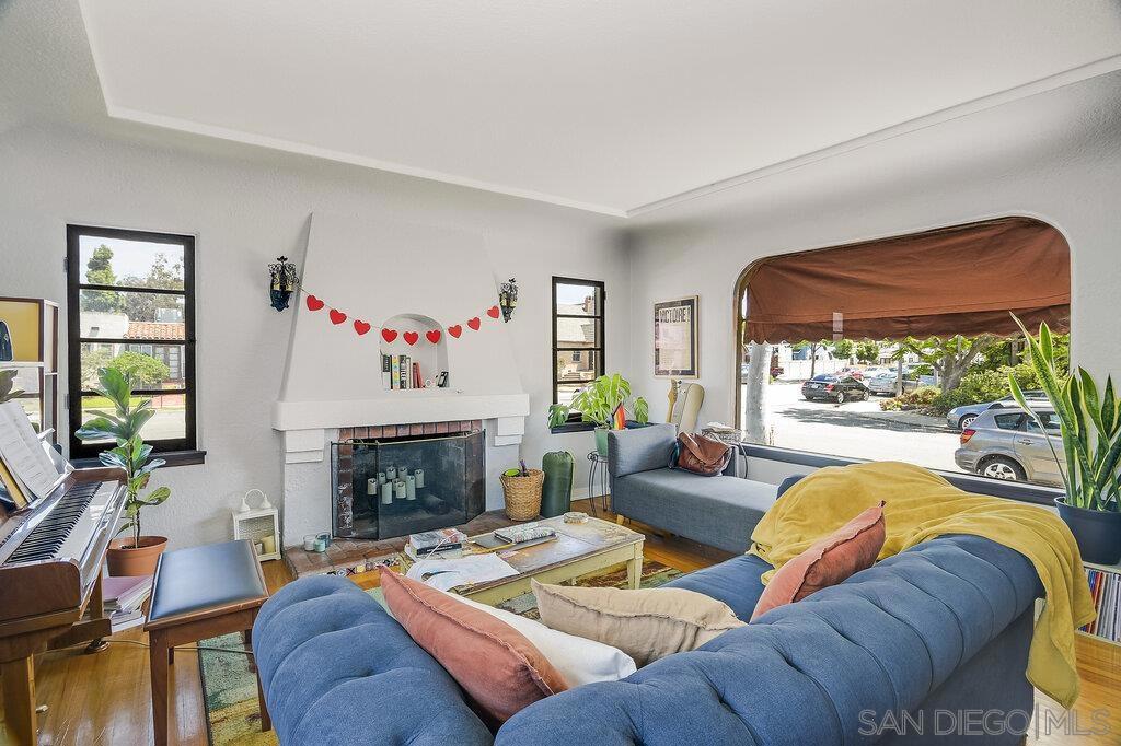 1240 Golden Gate Dr., San Diego, CA 92116