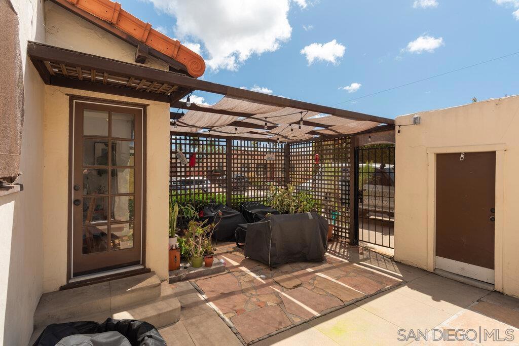 1240 Golden Gate Dr., San Diego, CA 92116