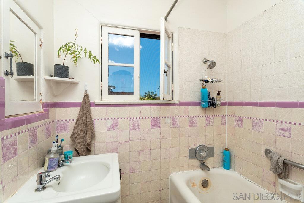 1240 Golden Gate Dr., San Diego, CA 92116