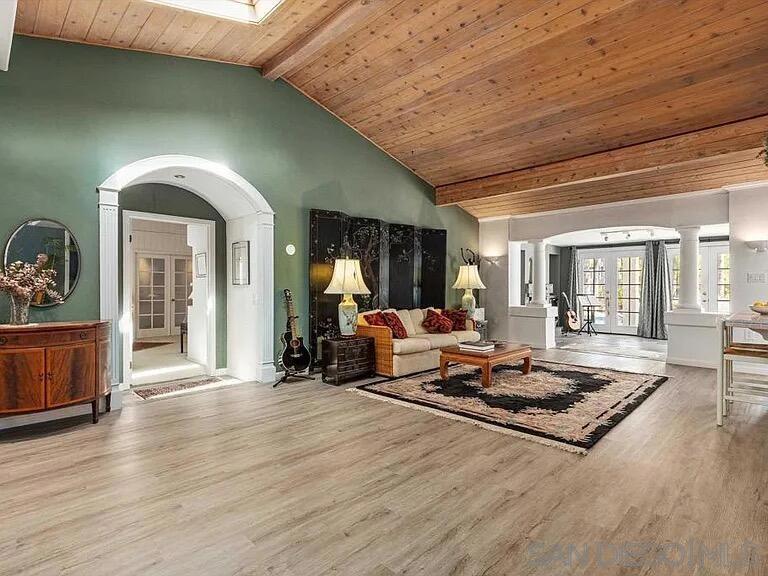 1556 VIA RANCHO PKWY, Escondido, CA 92029