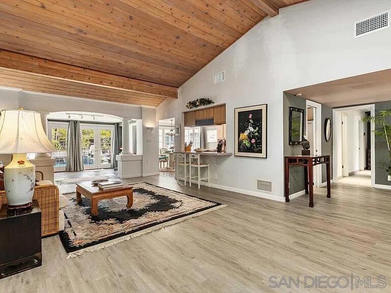 1556 VIA RANCHO PKWY, Escondido, CA 92029