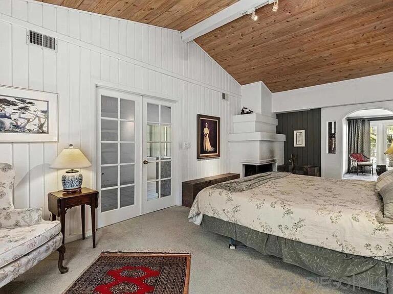 1556 VIA RANCHO PKWY, Escondido, CA 92029