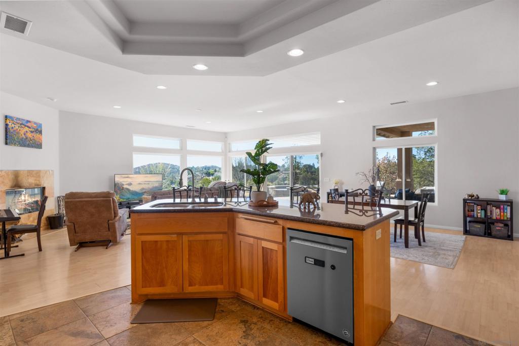 2261 Camino Del Vecino, Alpine, CA 91901