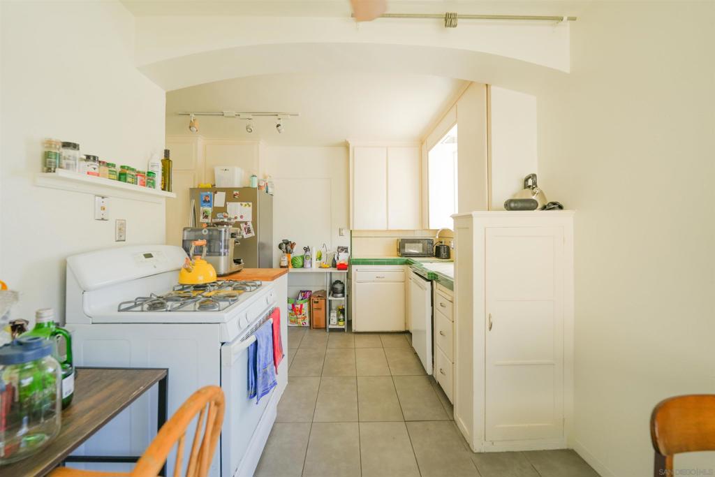 3365 State, San Diego, CA 92103